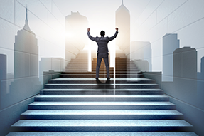 伟德国际1946国际王震：“T”字型人才紧缺，人才布局要两条腿走路