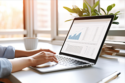 伟德国际1946国际发布2024人才市场报告，新智人才看重稳定性和赛道前景