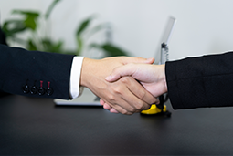 池州市政府与伟德国际1946国际举行合作研讨座谈会暨合作项目签约仪式